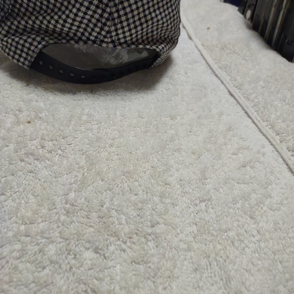 Two chef or cook used baseball caps - Picture 6 of 6